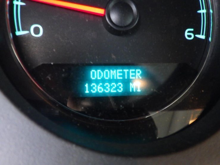 2008-chevrolet-tahoe-image-14