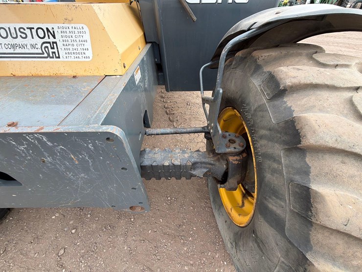 2016-gehl-rs8-44-image-19