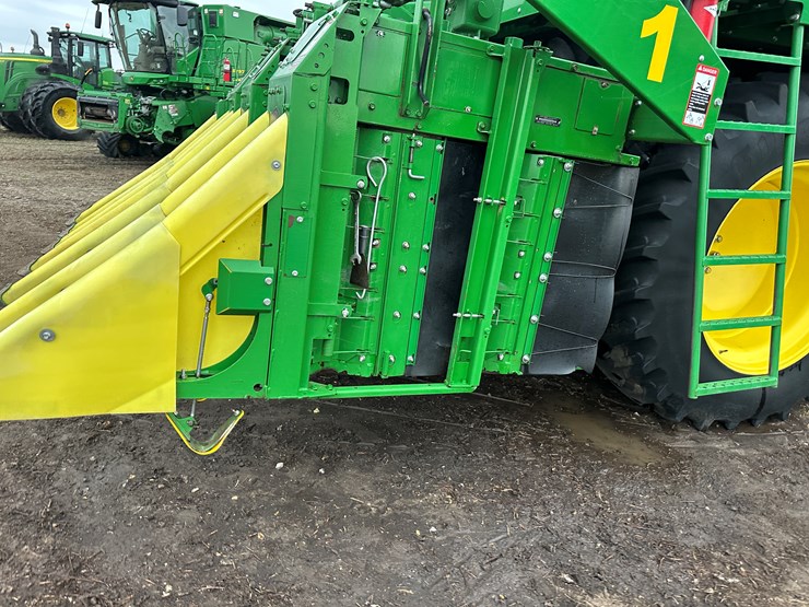 2021-john-deere-cp690-image-49