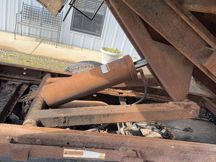 2014-ford-f350-image-22