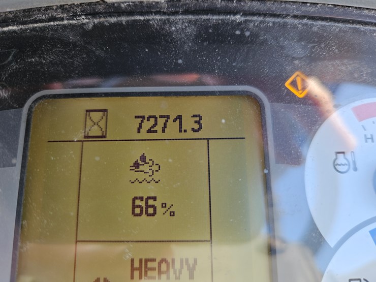 2016-new-holland-ts6.110-image-17