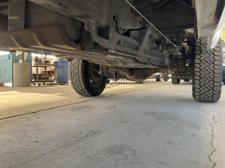 2011-ford-f350-image-27