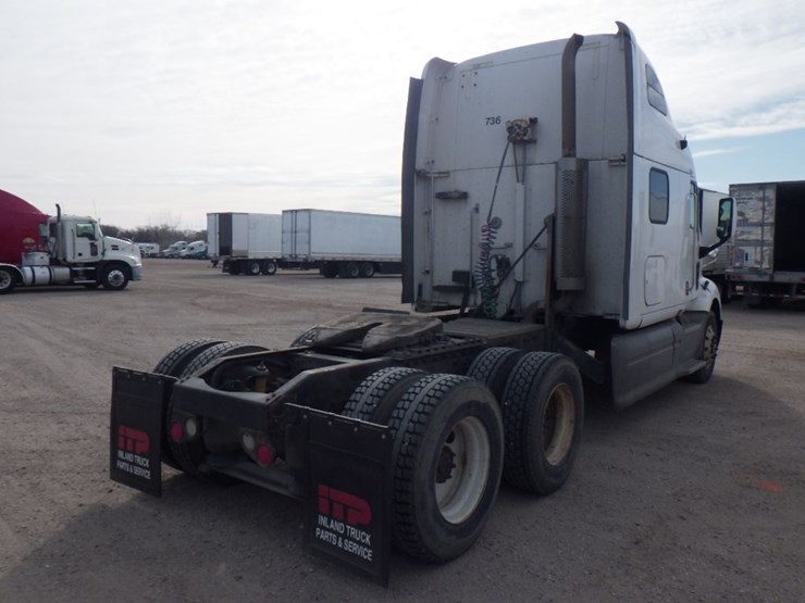 2001-peterbilt-387-image-7