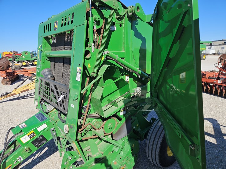 2020-john-deere-450m-image-6
