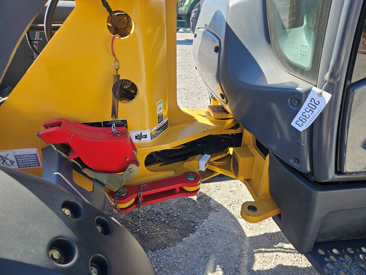 2013-deere-204k-image-18