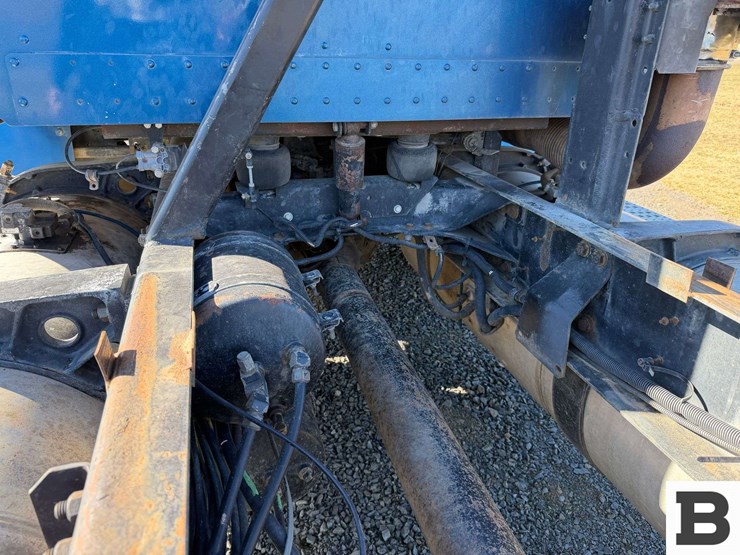 1995-freightliner-fld112-image-15