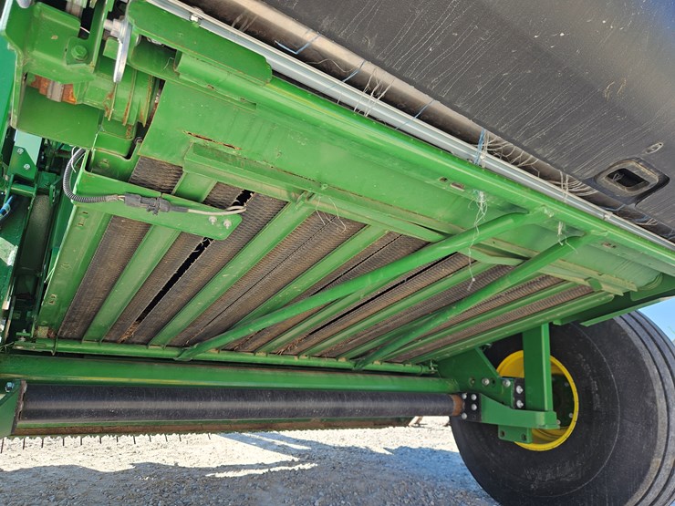 2022-john-deere-560r-image-9