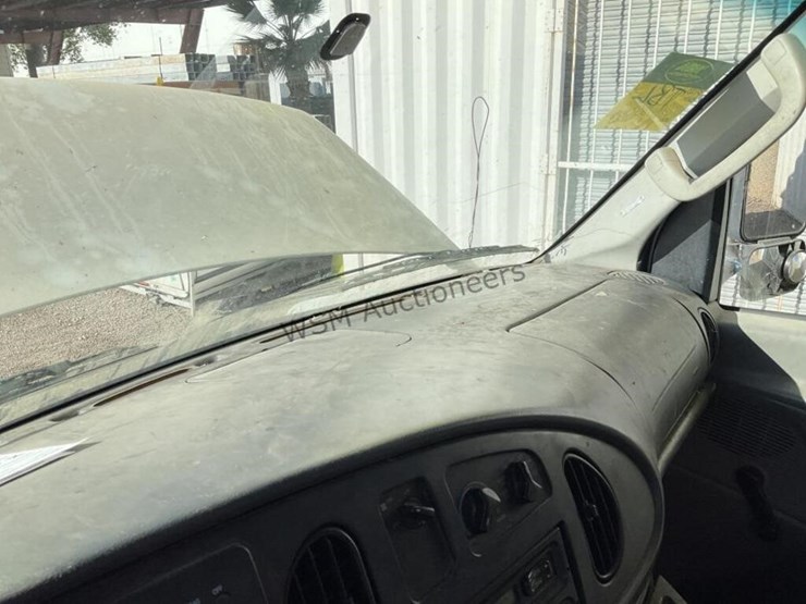 2007-ford-e450-image-17