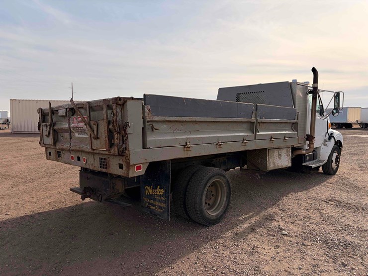 2001-tk-sterling-m5500-chassis-image-3