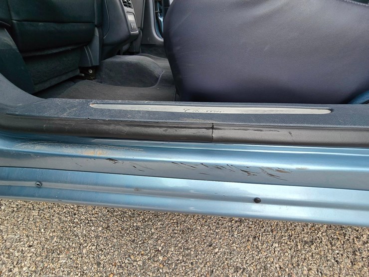 2006-cadillac-superior-6-door-limousine,-ultra-low-20396-miles-image-21