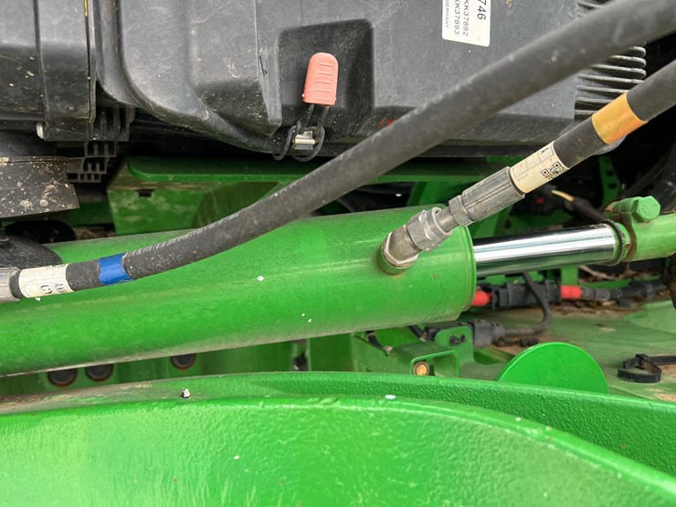 john-deere-412r-image-79