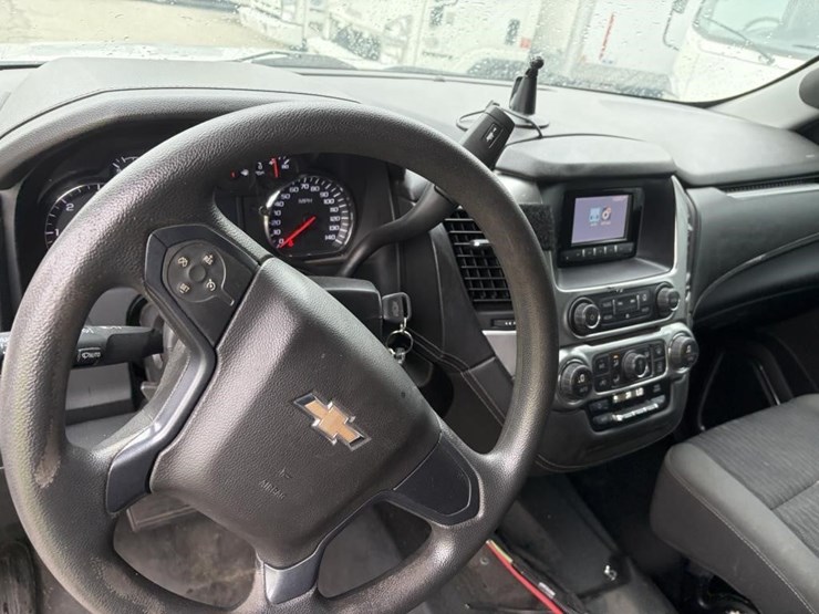 2015-chevrolet-tahoe-image-20