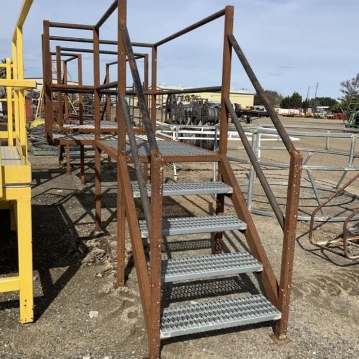 7'x4'x40" Steel Catwalk Platform