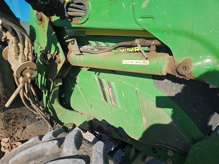 2016-john-deere-6110r-image-8