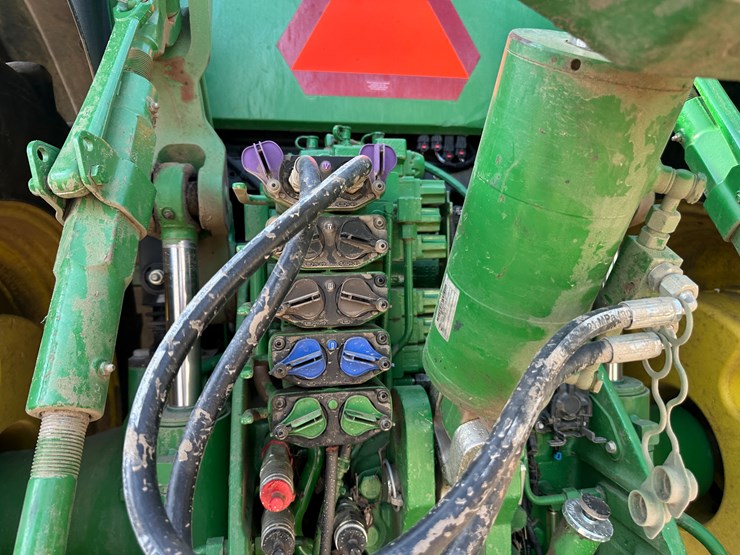 2022-john-deere-8r-280-image-22