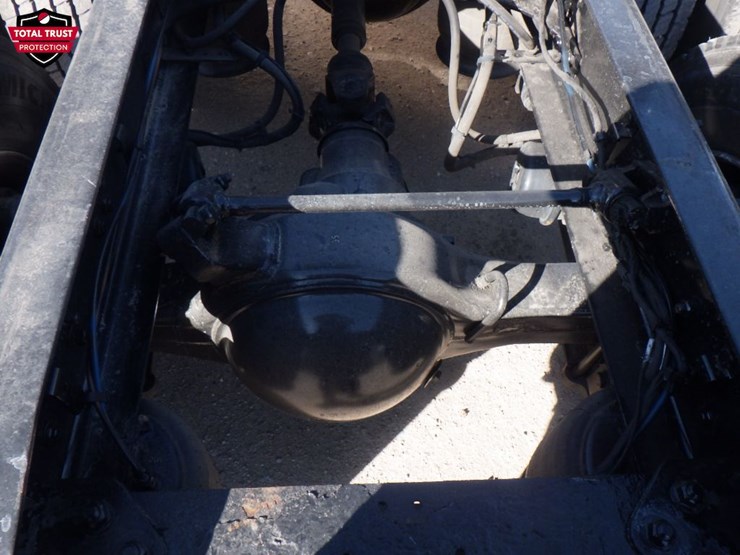 2022-freightliner-cascadia-116-image-9