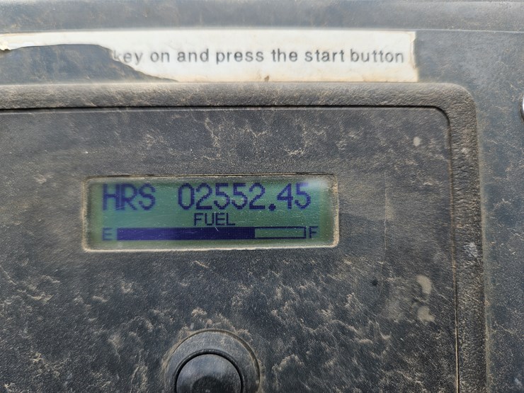 2015-gehl-rs6-42-image-10