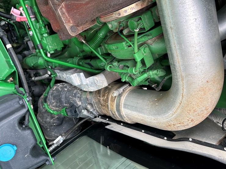 2021-john-deere-r4044-image-79