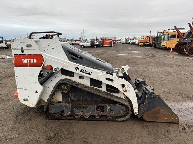 2020-bobcat-mt85-image-7