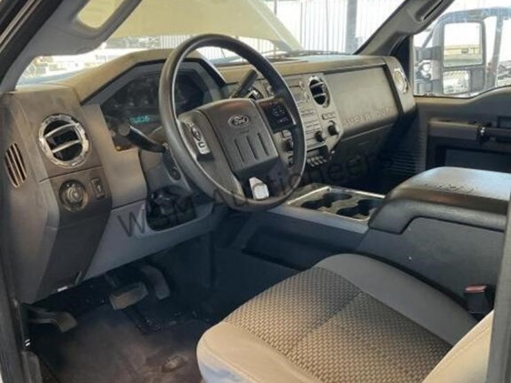 2011-ford-f350-image-22