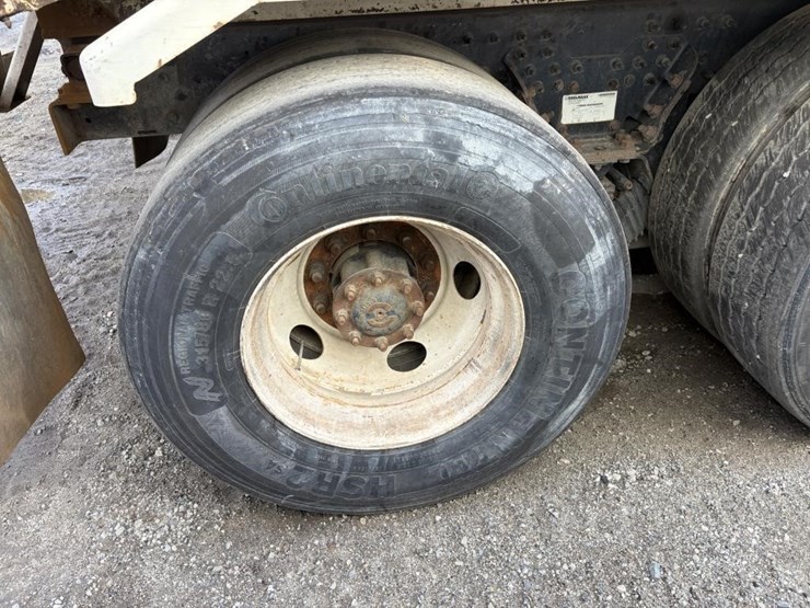 2010-autocar-xpeditor-image-5