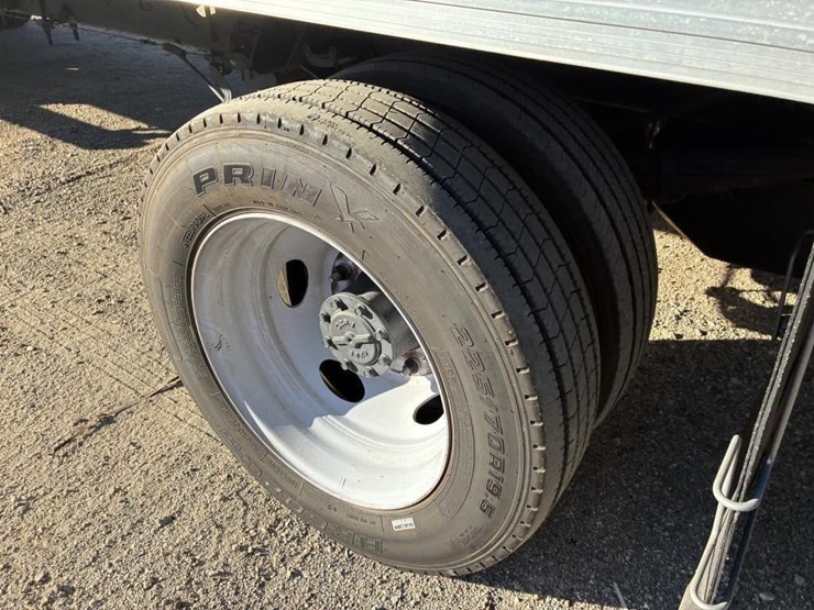 2022-ford-f450-xl-image-6