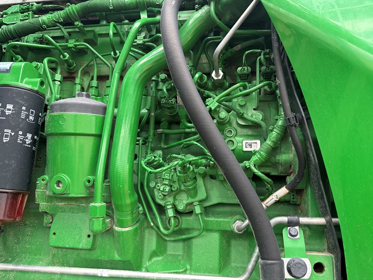 2021-john-deere-r4044-image-90