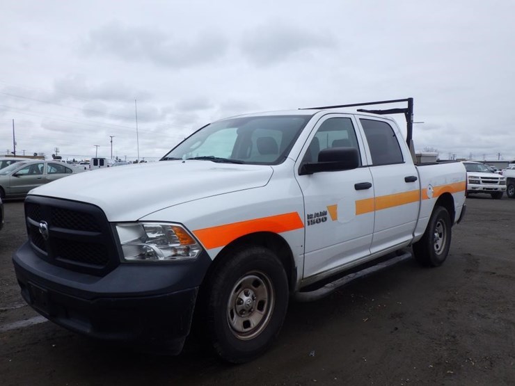 2016-dodge-1500-image-1