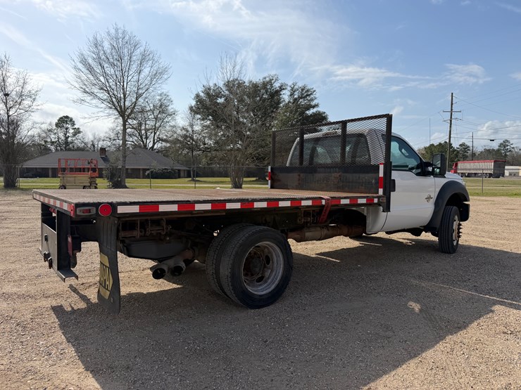 2014-ford-f550-image-3