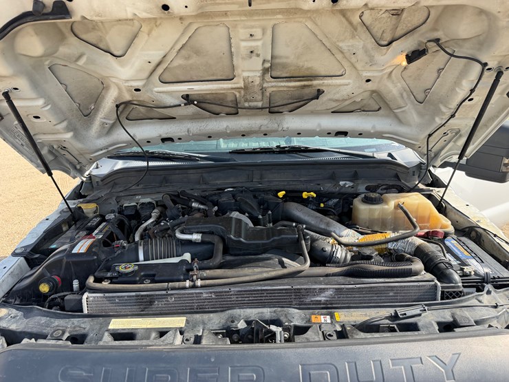 2014-ford-f550-image-8