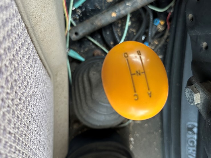 2014-john-deere-5075m-image-62