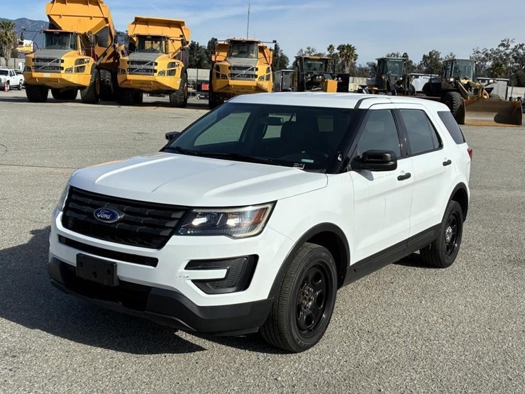 2018-ford-explorer-image-1