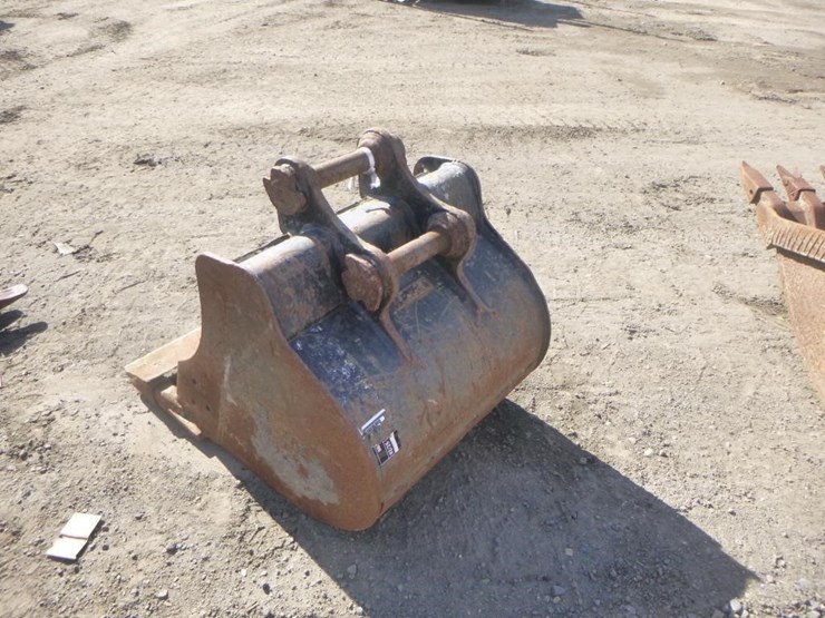 caterpillar-22-image-4