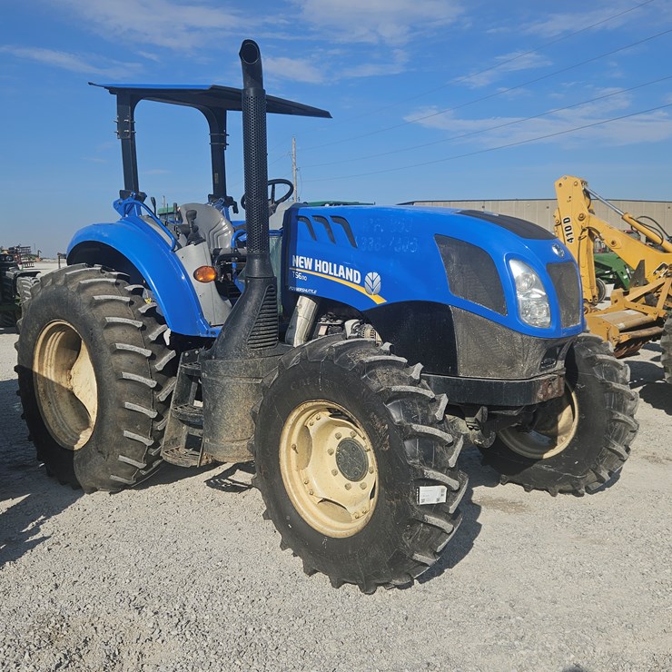 2016 NEW HOLLAND TS6.110