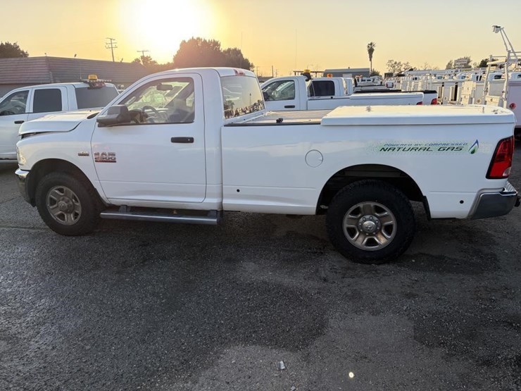 2016-dodge-2500-image-7