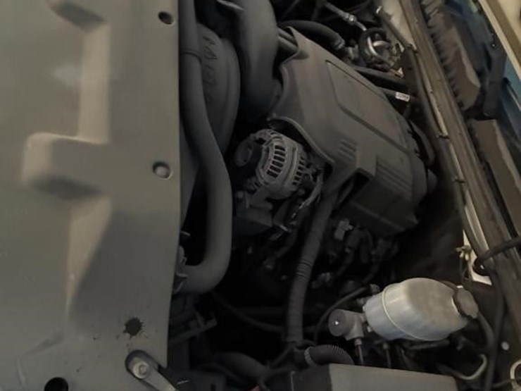 2010-chevrolet-2500hd-image-6