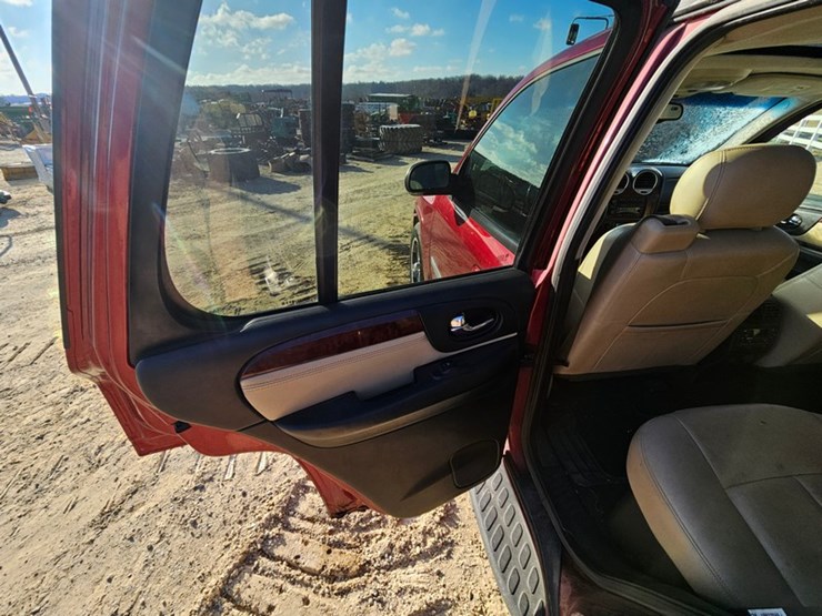 2007-gmc-envoy-slt-image-15