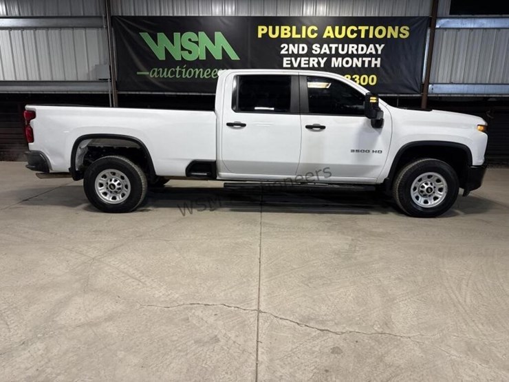 2020-chevrolet-silverado-3500hd-image-1