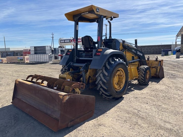 2017-deere-210lep-image-3