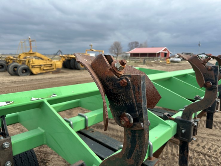 #38838-•-bigham-brothers-6-row-ripper-image-21