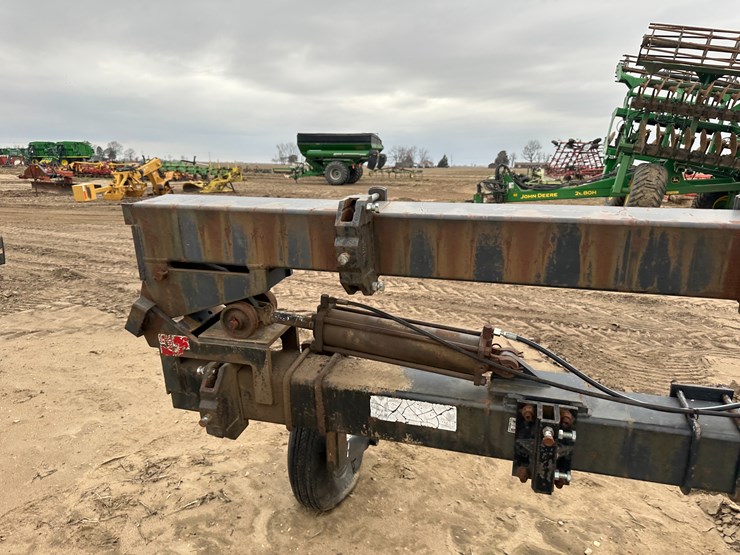 #38850-•-38'-yetter-toolbar-image-19