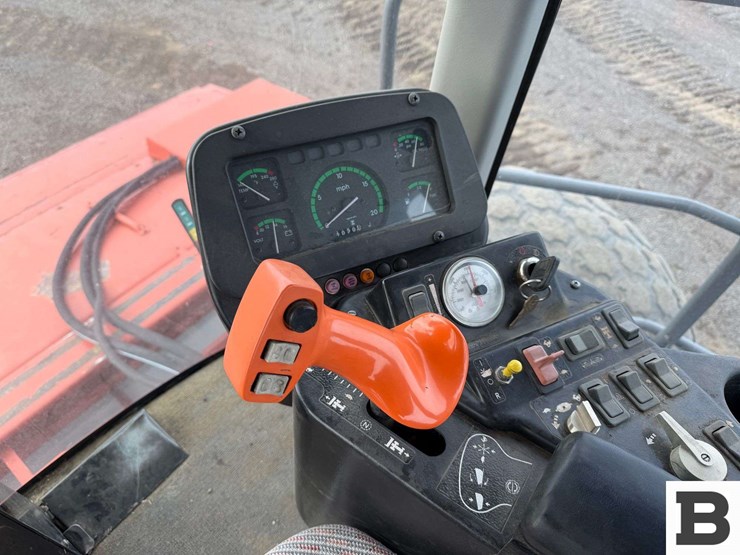 massey-ferguson-9635-image-61