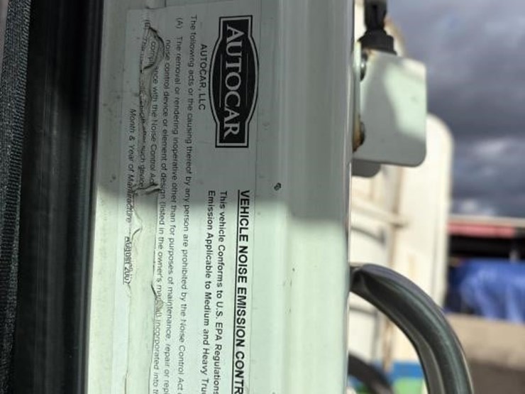 2008-autocar-wxr64-image-11