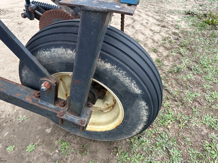 #38848-•-yetter-76"-twin-row-knife-applicator-image-7