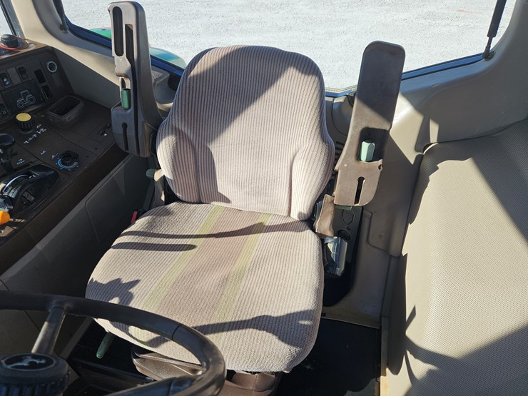 2002-john-deere-6420-image-18