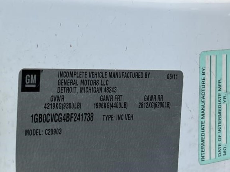 2011-chevrolet-2500-image-35