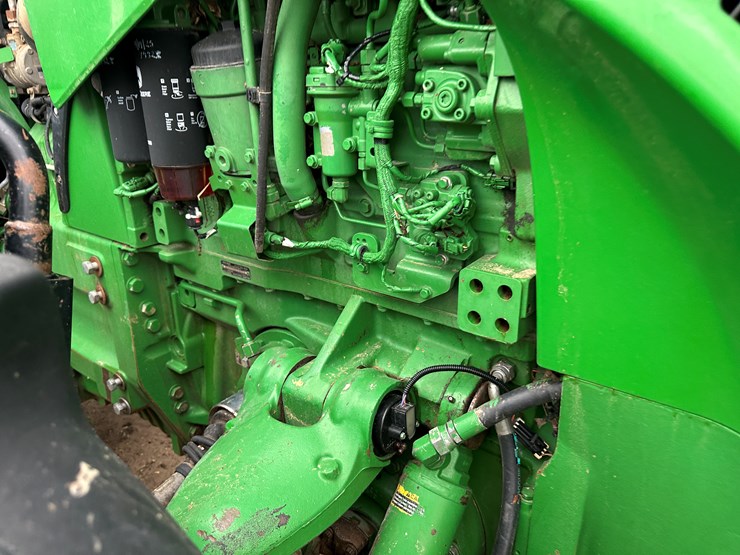 2012-john-deere-8335r-image-57