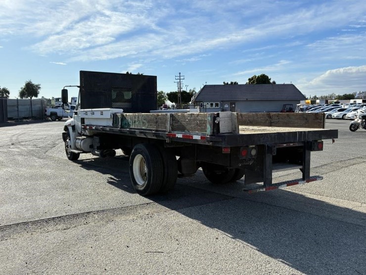 2012-international-durastar-4300-image-4