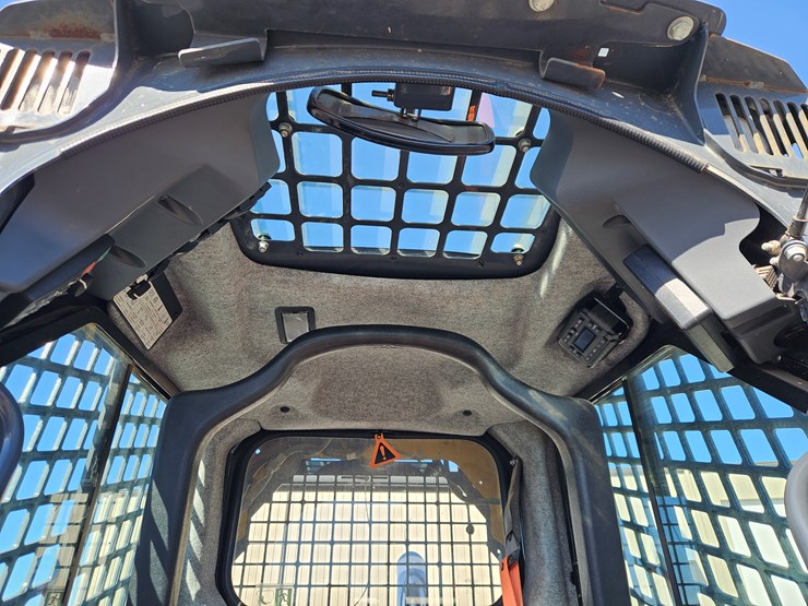 2022-deere-333g-image-9