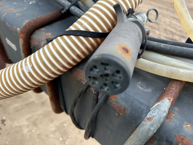 #38849-•-yetter-76"-twin-row-knife-applicator-image-45